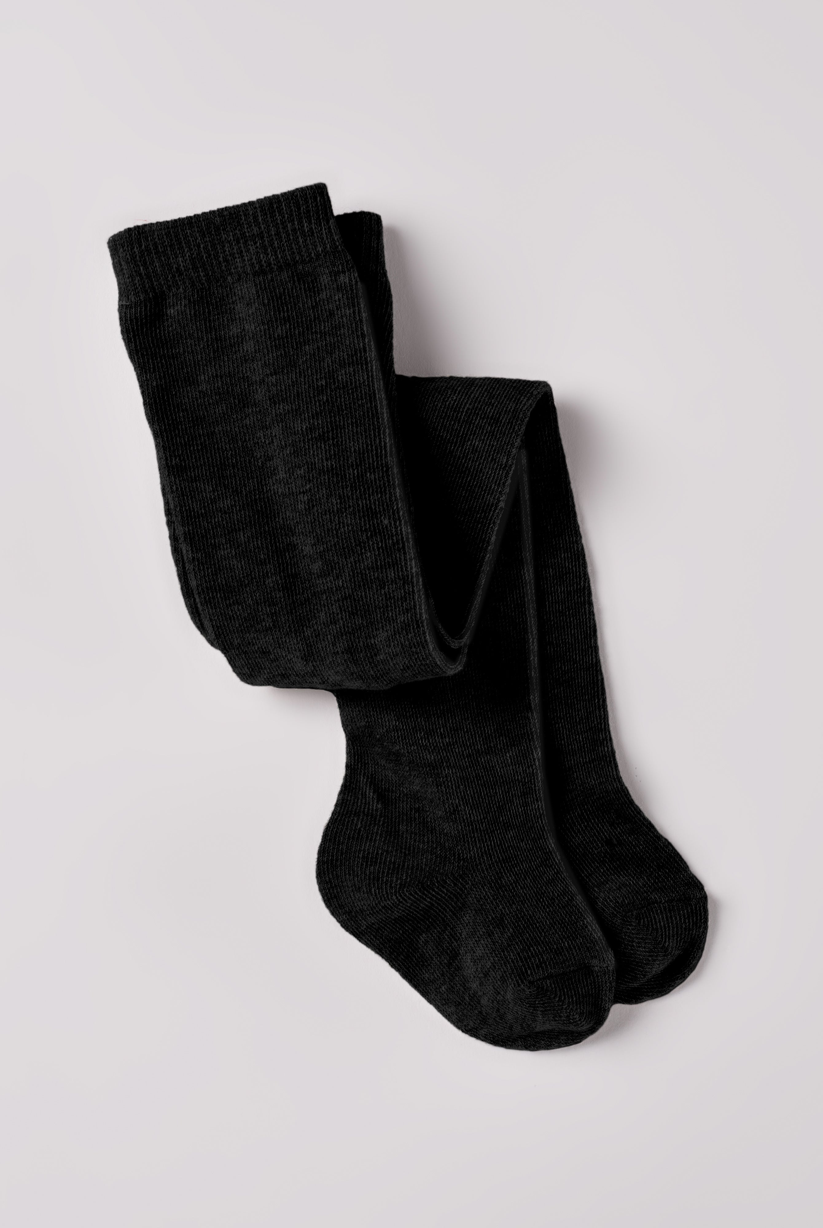 Ein zeitloser Klassiker und Grundausstattung für Ihr Kind: Die schwarze Strumpfhose von AMIO Firenze. Diese Kinder-Strumpfhose ist vielseitig kombinierbar und verleiht jedem Outfit eine elegante Note. Die Strumpfhosen zeichnen sich durch einen besonders hohen Tragekomfort aus. Sie verrutschen nicht und halten ihre Form.
Höchste Qualität, bestes Preis-Leistungs-Verhältnis MADE IN ITALY.