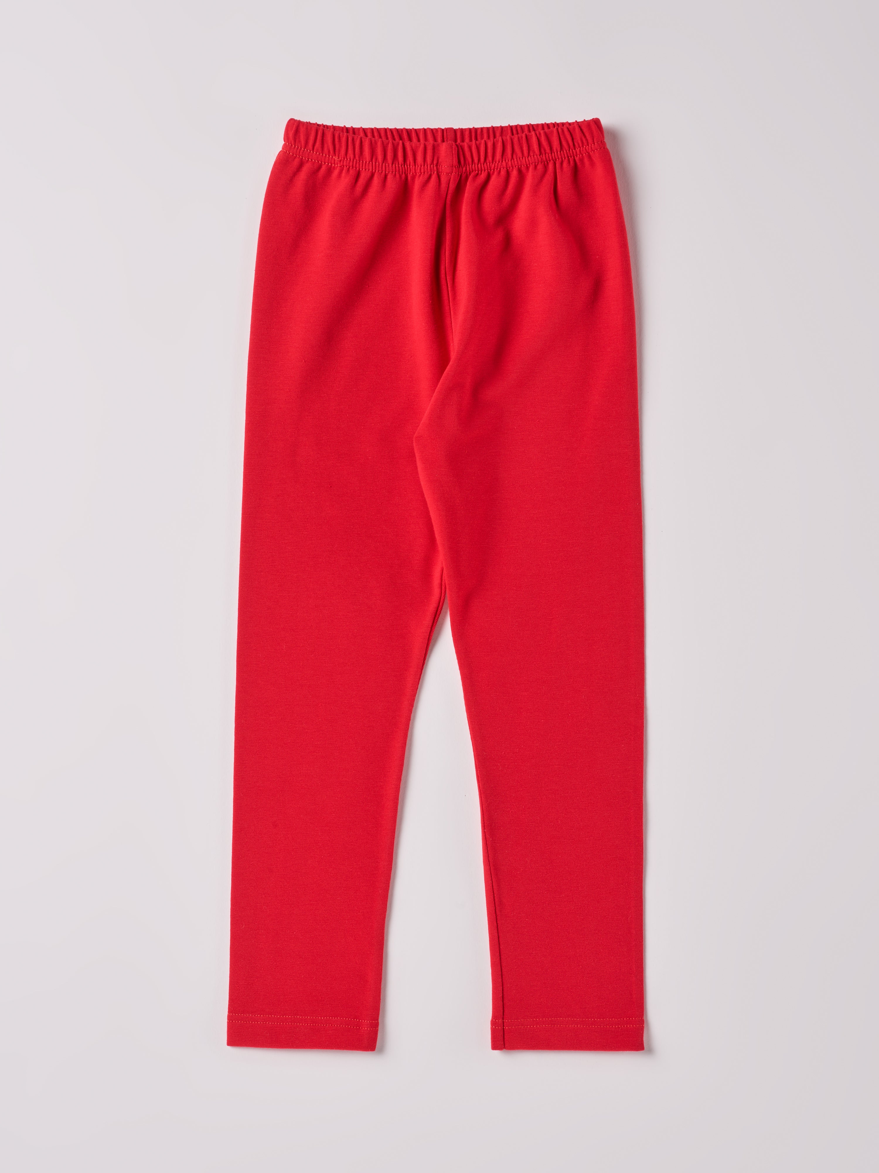 Diese Leggings, gefertigt aus 100% Baumwolle, ist weich und äußerst bequem. Die "flanellartige" Innenseite wurde speziell für zarte Kinderhaut konzipiert und bietet ein besonders sanftes Trageerlebnis. Ein großer Vorteil der flanellartigen Innenseite ist, dass die Kinder weniger schwitzen. Ein AMIO Firenze Must-Have für jede Grundausstattung.
Höchste Qualität, bestes Preis-Leistungs-Verhältnis MADE IN ITALY.