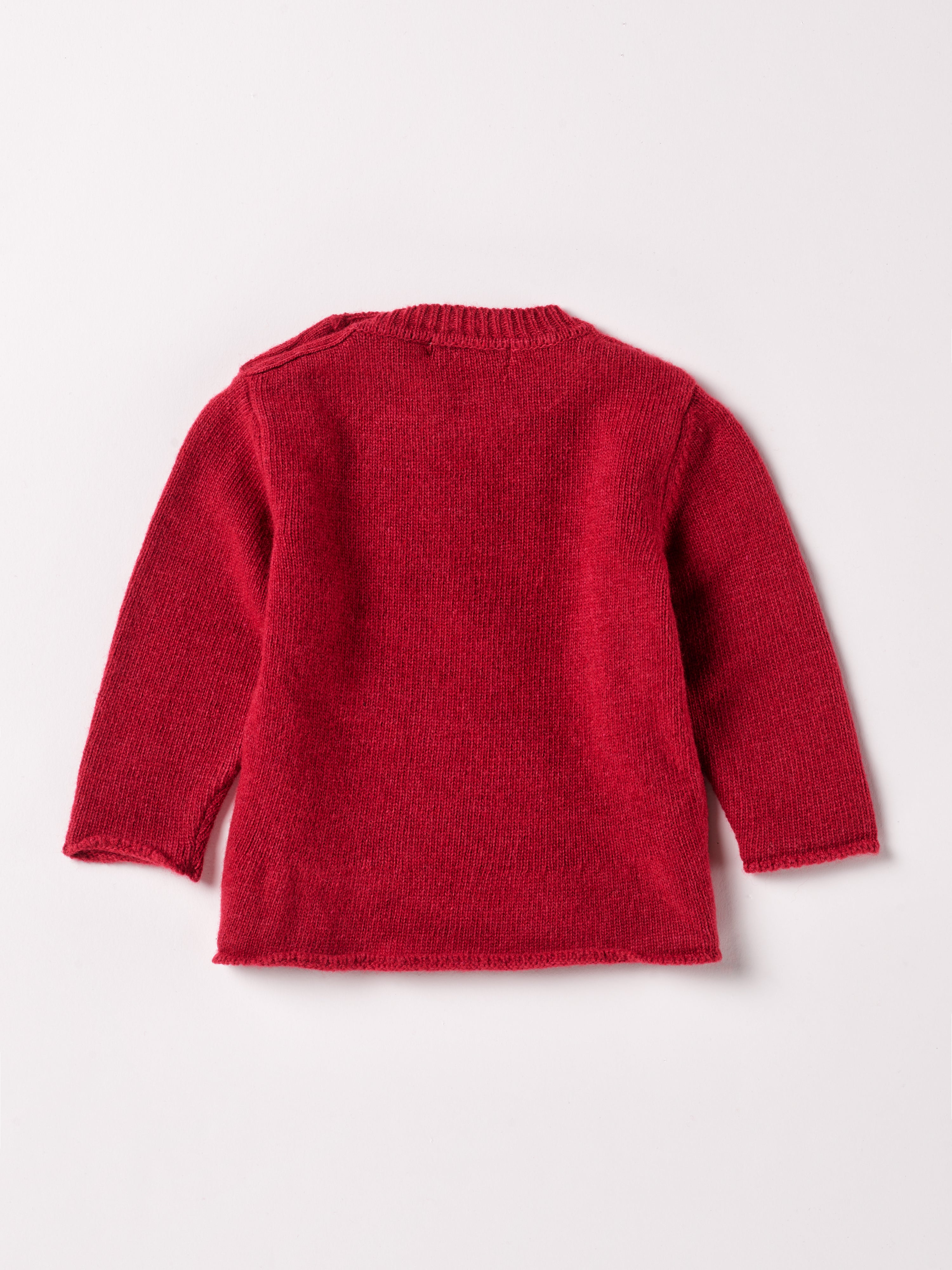 Der weiche und wärmespendende Strickpullover von AMIO Firenze ist der perfekte Begleiter für die kalte Jahreszeit. Vielseitig kombinierbar und aufgrund der Materialzusammensetzung strapazierfähig für den Alltag. Das eingewebte Herzmuster und die echten Perlmuttknöpfe verleihen dem Pullover eine besonders niedliche Note. Maximaler Tragekomfort, gepaart mit einer herausragenden Passform.
Höchste Qualität, bestes Preis-Leistungs-Verhältnis MADE IN ITALY.