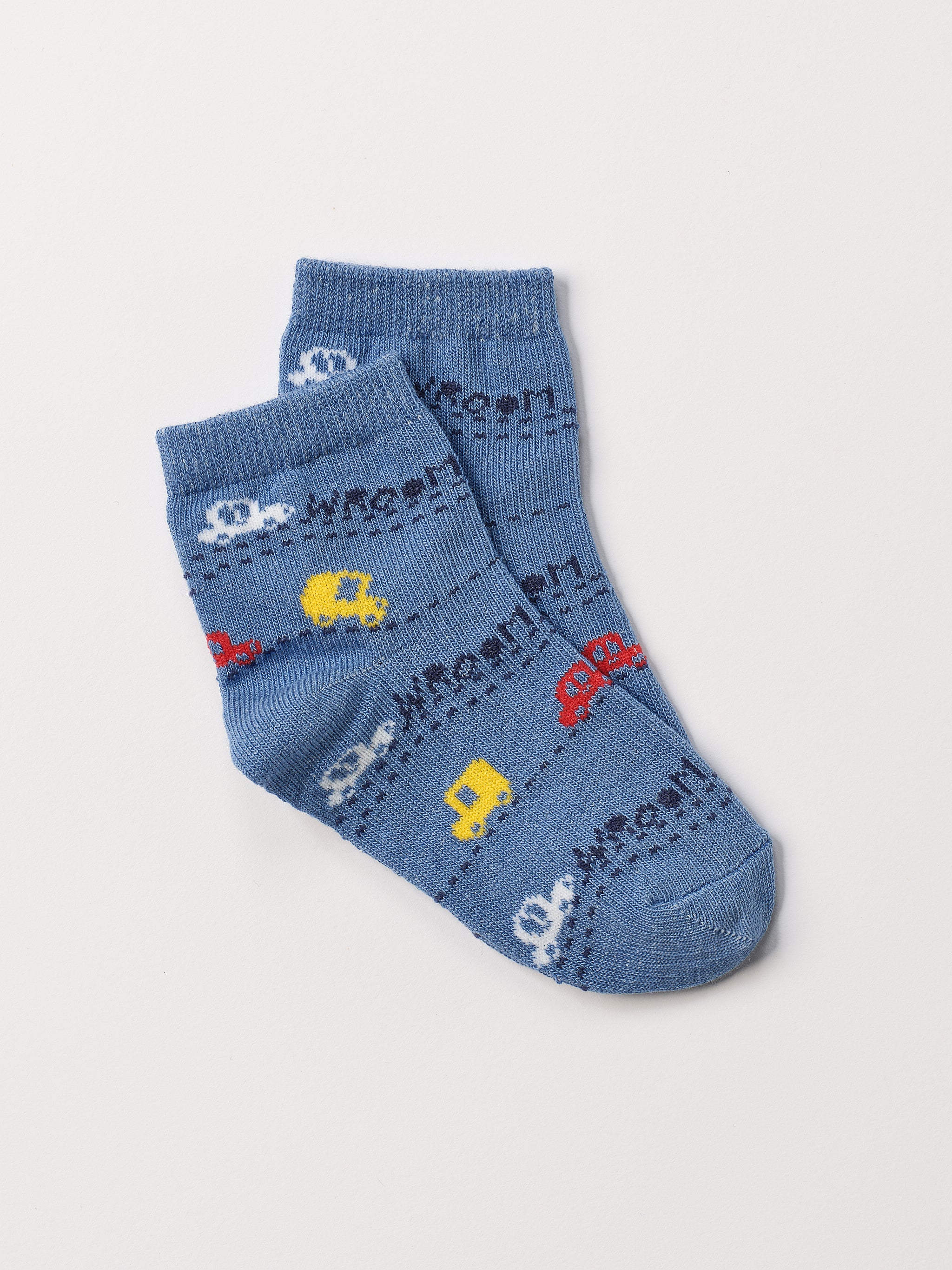 Die verspielten Baby-Söckchen von AMIO Firenze bieten maximalen Tragekomfort und brillieren mit ihrer Passform. Das eingewebte Autos machen das Sockenpaar besonders niedlich. Ein Must-Have für jede Grundausstattung.

Höchste Qualität, bestes Preis-Leistungs-Verhältnis MADE IN ITALY.