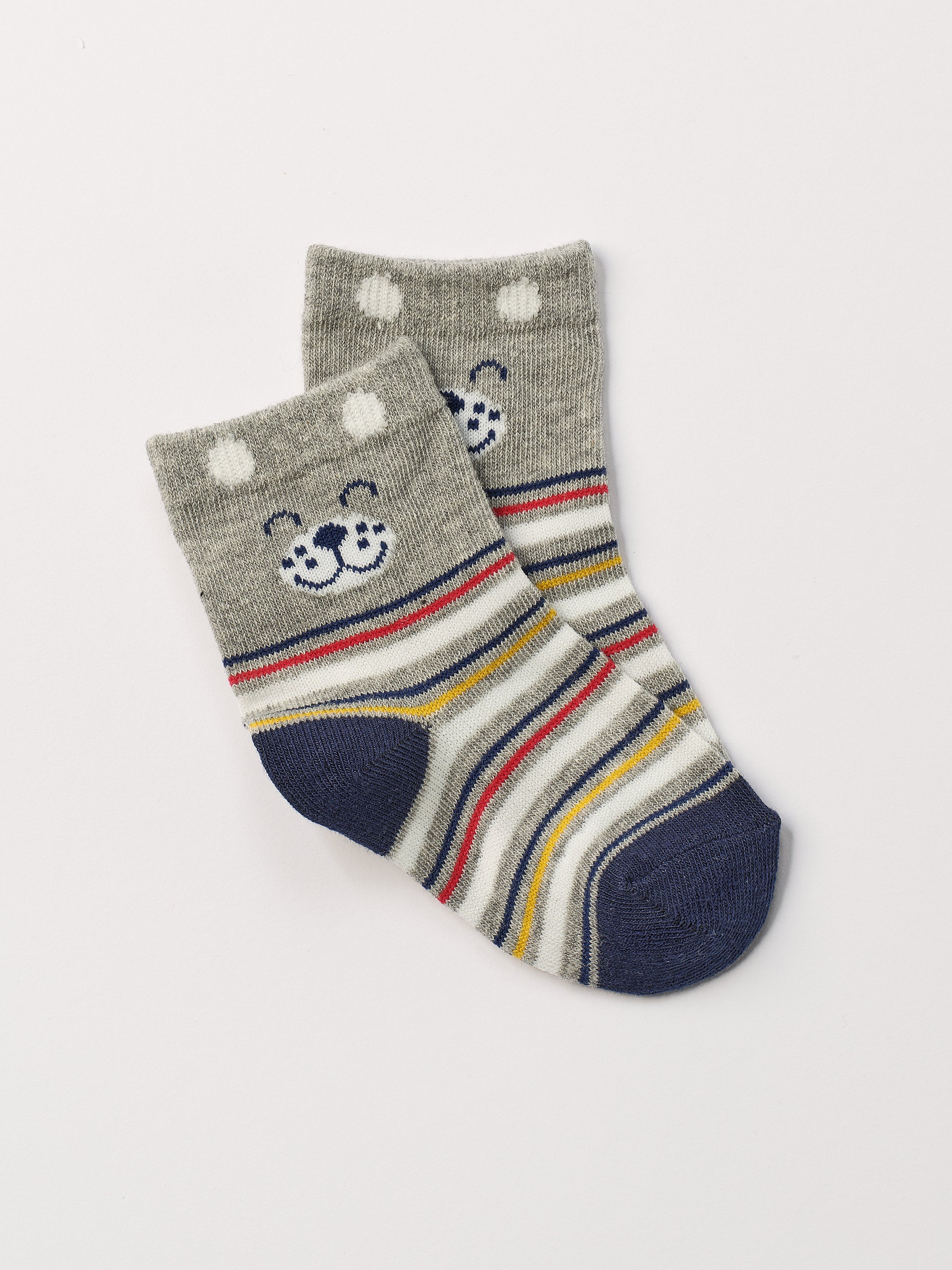 Die verspielten Baby-Söckchen von AMIO Firenze bieten maximalen Tragekomfort und brillieren mit ihrer Passform. Das eingewebte Hunde-Motiv ist besonders niedlich. Ein Must-Have für jede Grundausstattung.

Höchste Qualität, bestes Preis-Leistungs-Verhältnis MADE IN ITALY.