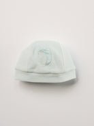 Die weiche und wärmespendende Mütze von AMIO Firenze in himmelblau ist das perfekte Accessoire für die kalte Jahreszeit. Maximaler Tragekomfort, gepaart mit einer herausragenden Passform aus Samt (Ciniglia). Der aufgenähte Igel verleiht der Mütze einen besonderen Charme.

Höchste Qualität, bestes Preis-Leistungs-Verhältnis MADE IN ITALY.