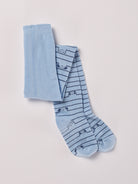 Ein zeitloser Klassiker und Grundausstattung für Ihren Baby Jungen: Die hellblaue Strumpfhose von AMIO Firenze mit eingewebtem Bärchen Motiv und Streifen. Diese Kinder-Strumpfhose ist vielseitig kombinierbar und verleiht jedem Outfit eine elegante Note.

Höchste Qualität, bestes Preis-Leistungs-Verhältnis MADE IN ITALY.