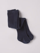 Ein zeitloser Klassiker und Grundausstattung für Ihr Kind: Die blaue Strumpfhose von AMIO Firenze. Diese Kinder-Strumpfhose ist vielseitig kombinierbar und verleiht jedem Outfit eine elegante Note. Die Strumpfhosen zeichnen sich durch einen besonders hohen Tragekomfort aus. Sie verrutschen nicht und halten ihre Form.

Höchste Qualität, bestes Preis-Leistungs-Verhältnis MADE IN ITALY.