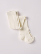 Ein zeitloser Klassiker und Grundausstattung für Ihr Kind: Die cremefarbige Strumpfhose von AMIO Firenze. Diese Kinder-Strumpfhose ist vielseitig kombinierbar und verleiht jedem Outfit eine elegante Note. Die Strumpfhosen zeichnen sich durch einen besonders hohen Tragekomfort aus. Sie verrutschen nicht und halten ihre Form.

Höchste Qualität, bestes Preis-Leistungs-Verhältnis MADE IN ITALY.