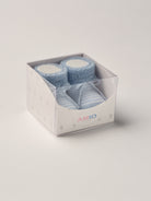 Die gestreiften, flauschigen Baby Booties eignen sich perfekt als Geschenk für Babypartys oder als süße Schwangerschaftsankündigung für Freunde und Verwandte. Die feine Schnürung bietet besonderen Halt am Fuß. Unsere Scarpine werden in einer ansprechenden Geschenkbox präsentiert.&nbsp;

Höchste Qualität, bestes Preis-Leistungs-Verhältnis MADE IN ITALY.