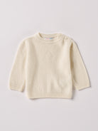 Der weiche und wärmespendende Strickpullover von AMIO Firenze ist der perfekte Begleiter für die kalte Jahreszeit. Vielseitig kombinierbar und aufgrund der Materialzusammensetzung strapazierfähig für den Alltag. Maximaler Tragekomfort, gepaart mit einer herausragenden Passform.

Höchste Qualität, bestes Preis-Leistungs-Verhältnis MADE IN ITALY.