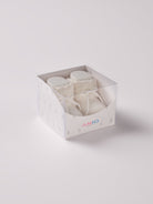 Die eleganten Strick Baby Booties aus Wolle von AMIO Firenze eignen sich perfekt als Geschenk für Babypartys oder als süße Schwangerschaftsankündigung für Freunde und Verwandte. Die feine Schnürung bietet besonderen Halt am Fuß. Unsere Scarpine werden in einer ansprechenden Geschenkbox präsentiert.

Höchste Qualität, bestes Preis-Leistungs-Verhältnis MADE IN ITALY.