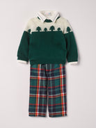 Der weiche und wärmespendende Strickpullover von AMIO Firenze ist der perfekte Begleiter für die kalte Jahreszeit. Vielseitig kombinierbar und aufgrund der Materialzusammensetzung strapazierfähig für den Alltag. Maximaler Tragekomfort, gepaart mit einer herausragenden Passform.

Höchste Qualität, bestes Preis-Leistungs-Verhältnis MADE IN ITALY.